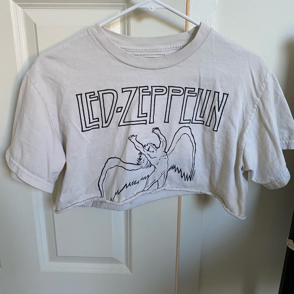 Led Zeppelin BRANDY MELVILLE cropped tee. Cream colored size M but fits like S.